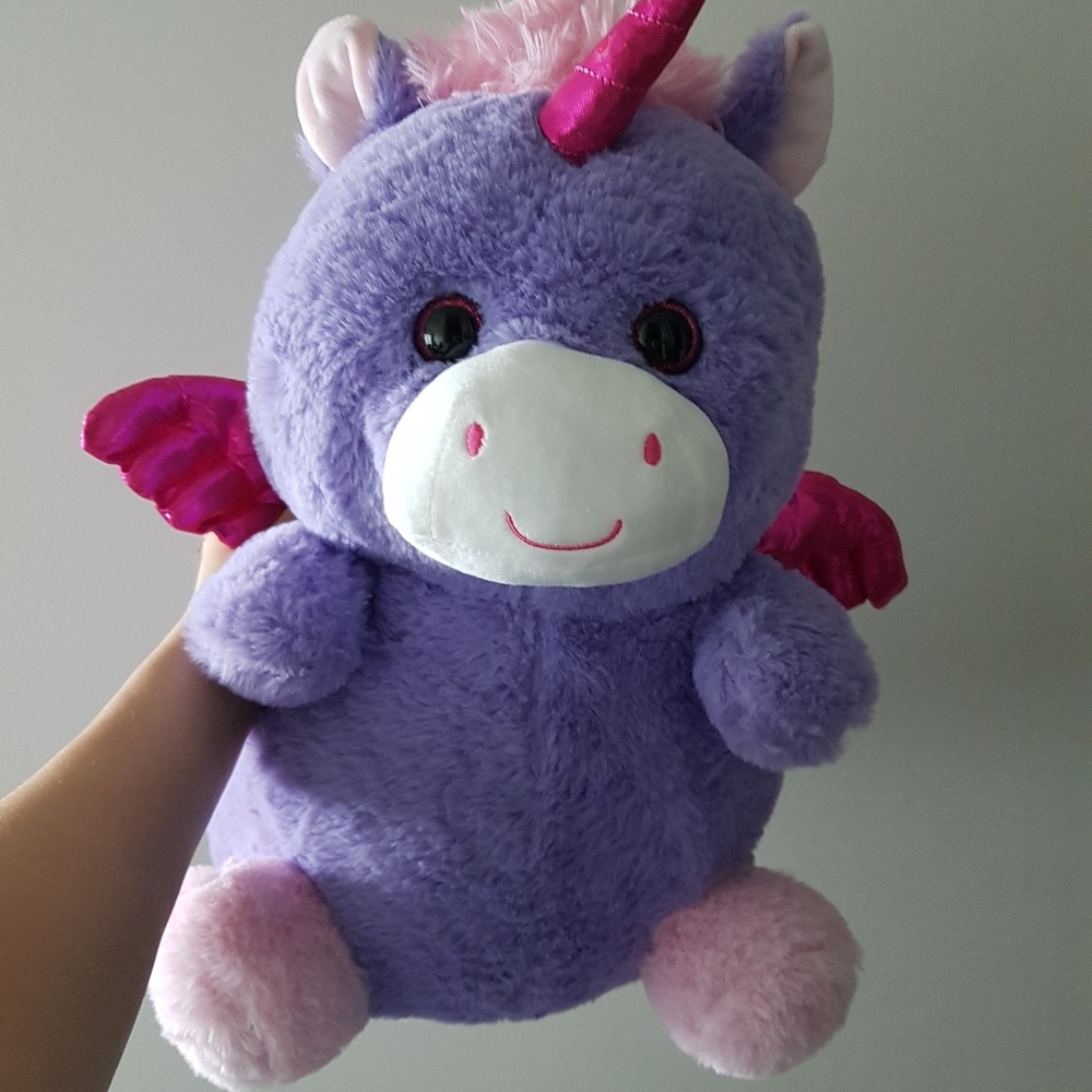 Kellytoy 24 inch unicorn with Wings